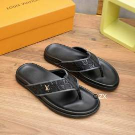 Picture of Louis Vuitton Slippers _SKULVsz35-453CGDT0107362